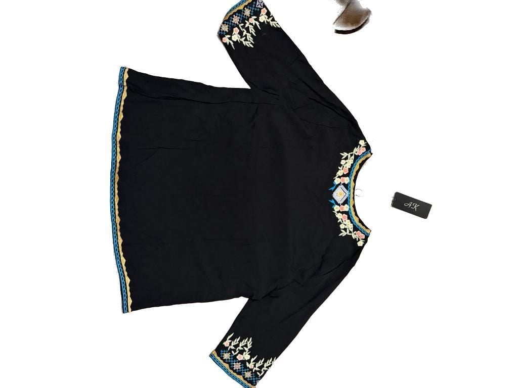 AK Floral Embroidered Bohemian 3/4 Sleeve V-Neck Blouse 7