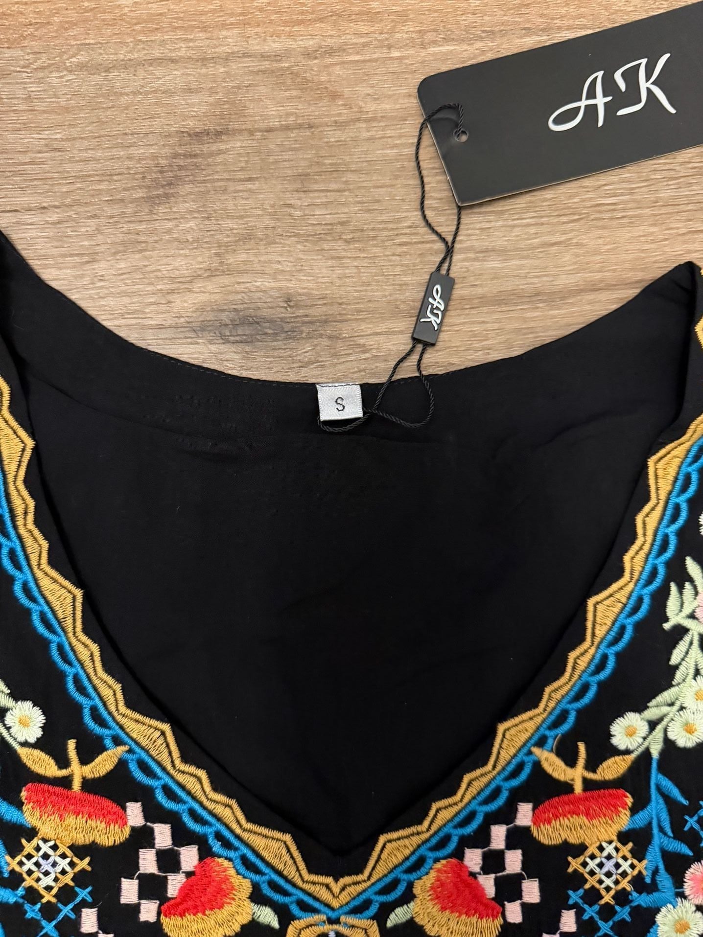 AK Floral Embroidered Bohemian 3/4 Sleeve V-Neck Blouse 3