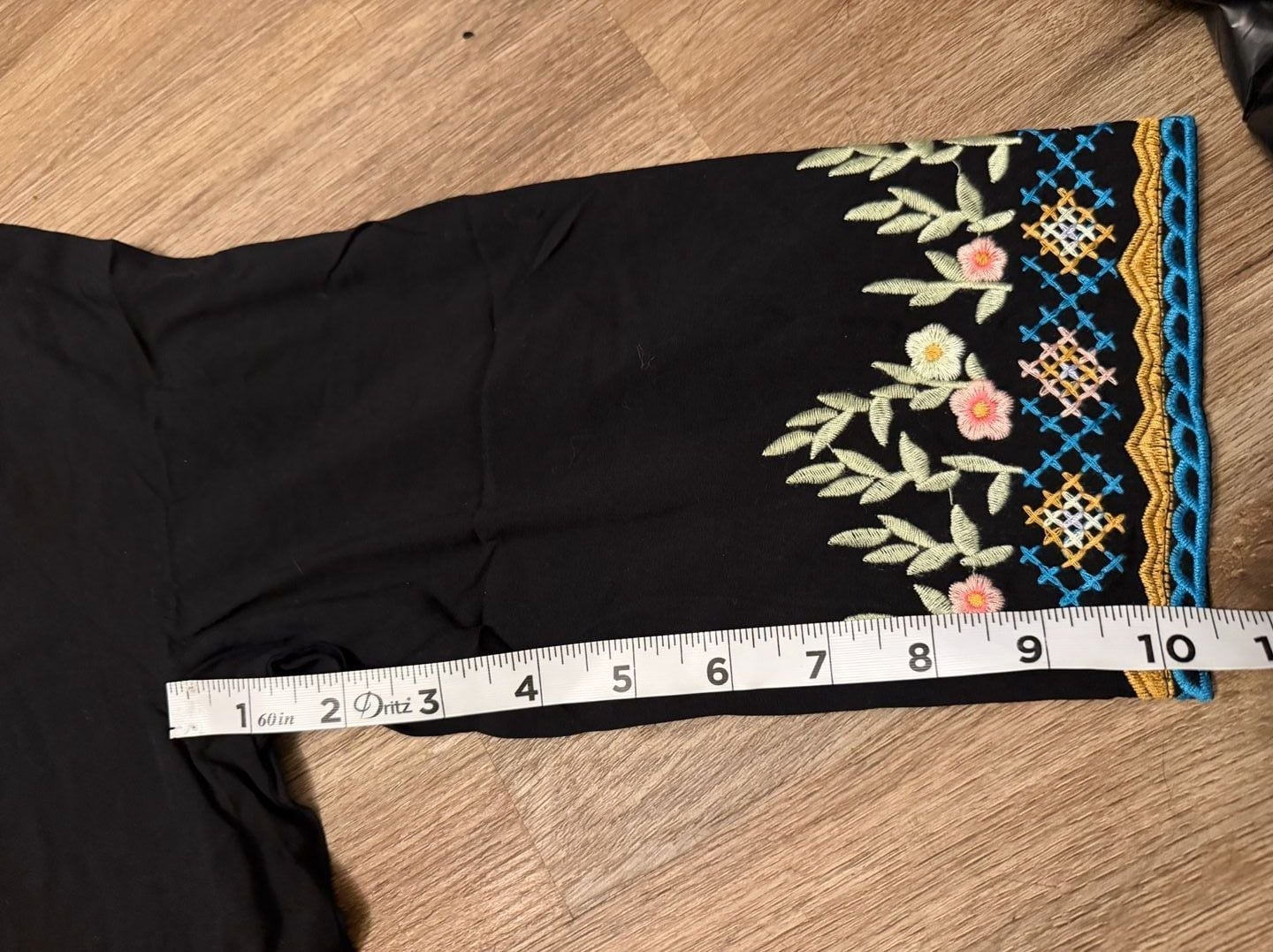 AK Floral Embroidered Bohemian 3/4 Sleeve V-Neck Blouse 6