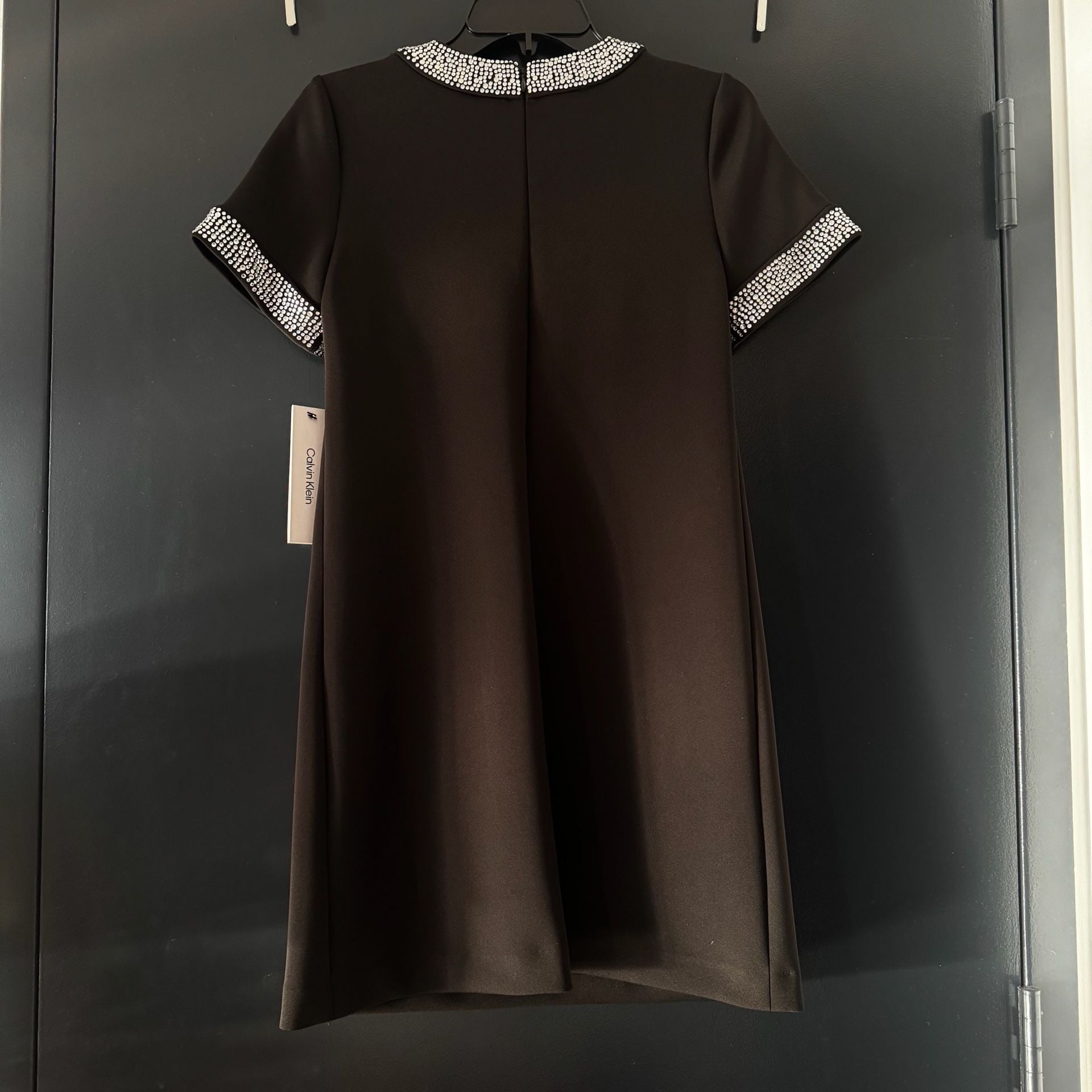 Calvin Klein Crystal Embellished Neck and Cuff A-Line Mini Dress - Size: 2 3