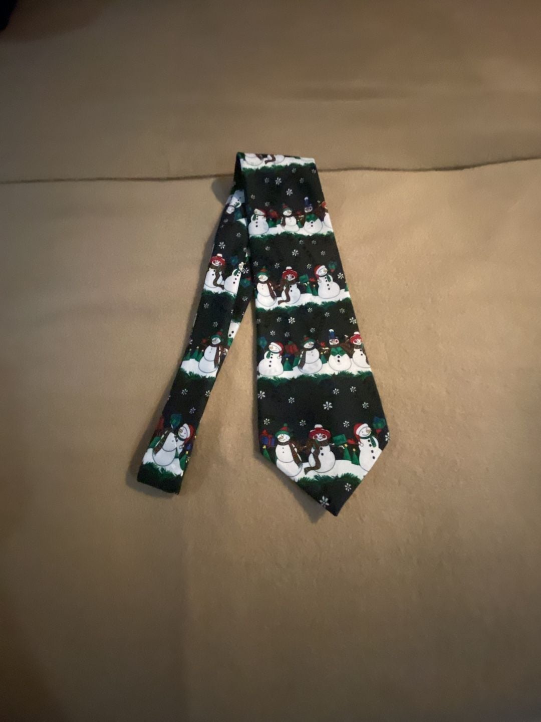 Hallmark Yule Tie Greetings Snowman Christmas Necktie 1