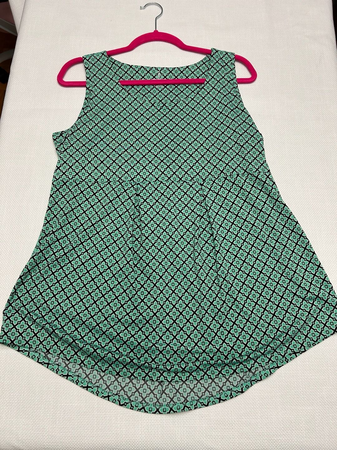Lands' End Sleeveless Geometric Print Pleated Swing Tank Top 2