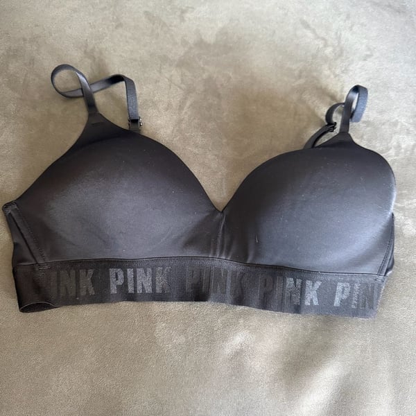Victoria's Secret PINK Wear Everywhere Lightly Lined Wireless Bra in Black