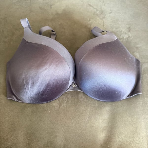 Victoria's Secret Very Sexy Push-Up Bra in Purple Satin