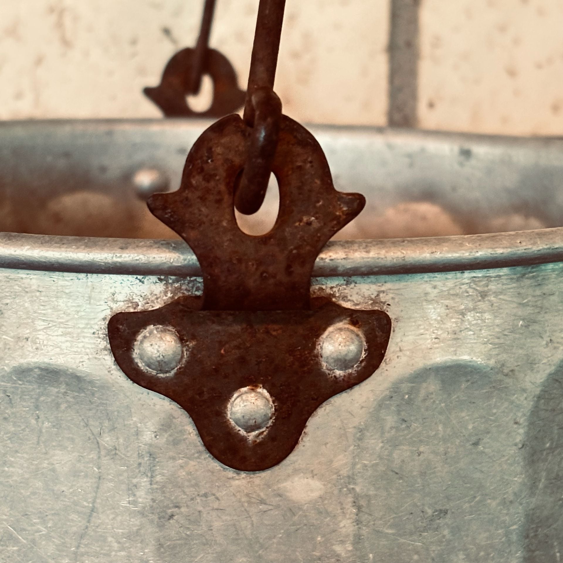 Vintage Rustic Hammered Aluminum bucket/ Pot with wooden Handle 3