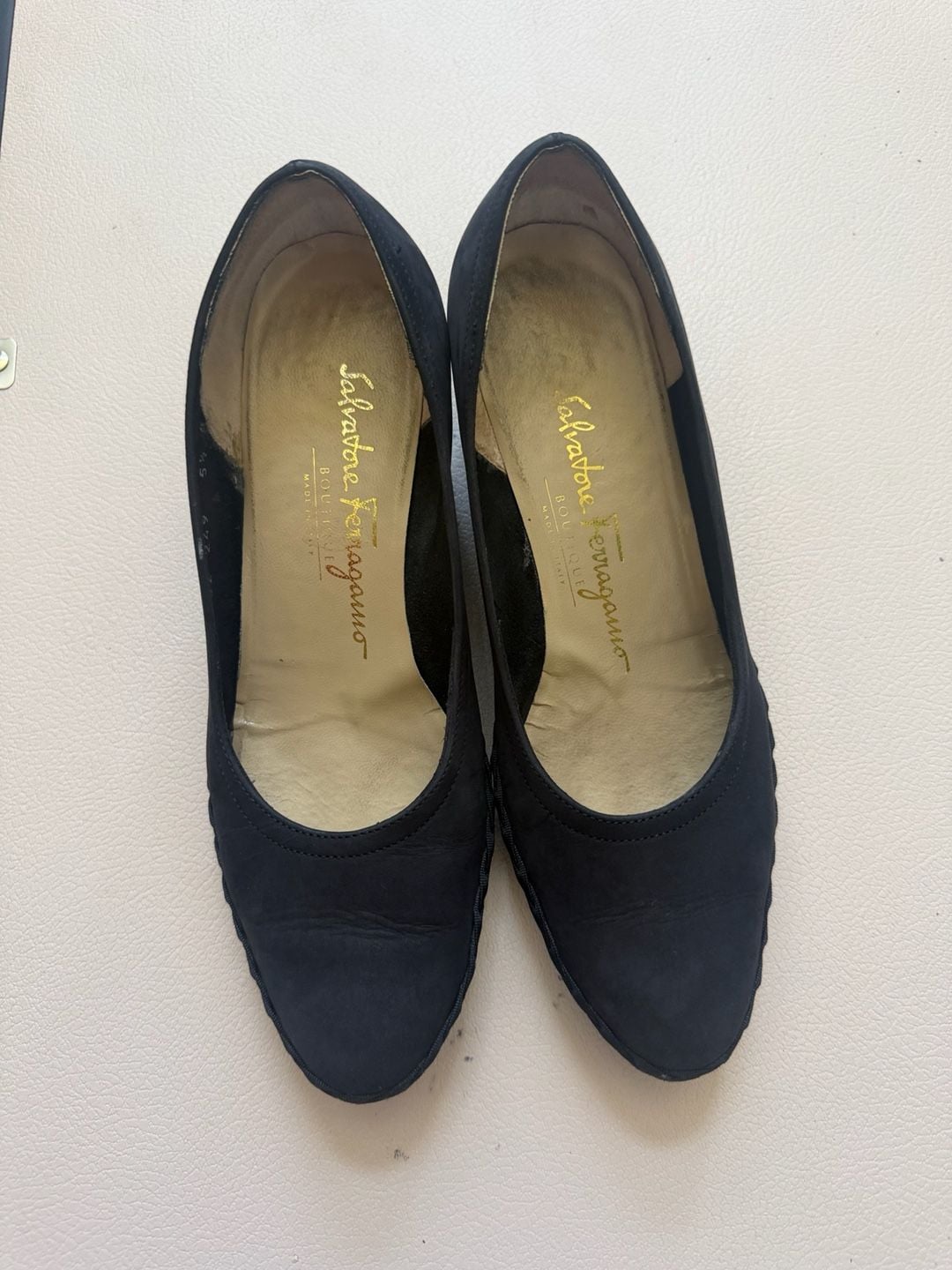 Vintage Salvatore Ferragamo Black Suede Wedge Shoes – Size 5 ½ – DP321152 2
