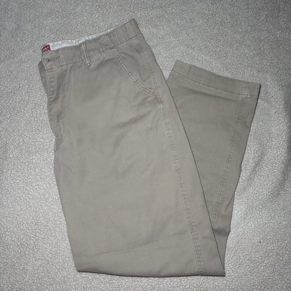 Levi's Men's XX Chino EZ Elastic Waist Khaki Pants