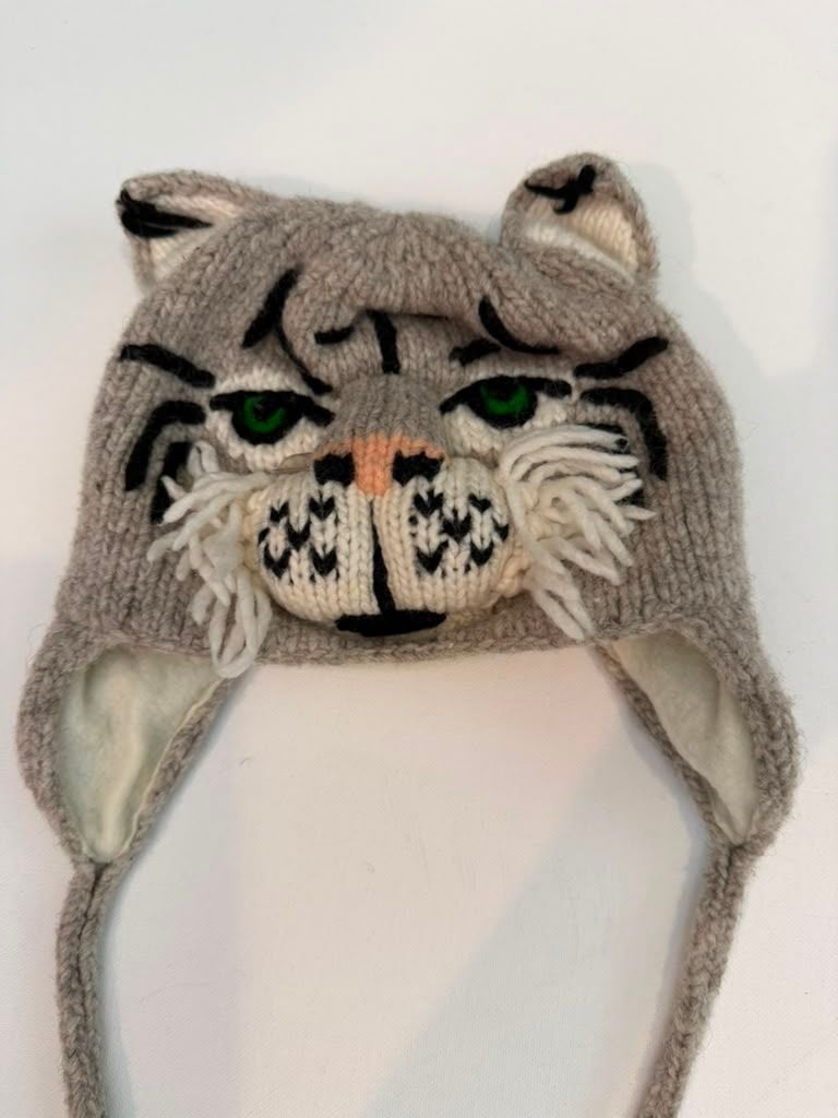 Vive Bien Handcrafted Cougar Animal Knit Earflap Hat for Youth 2