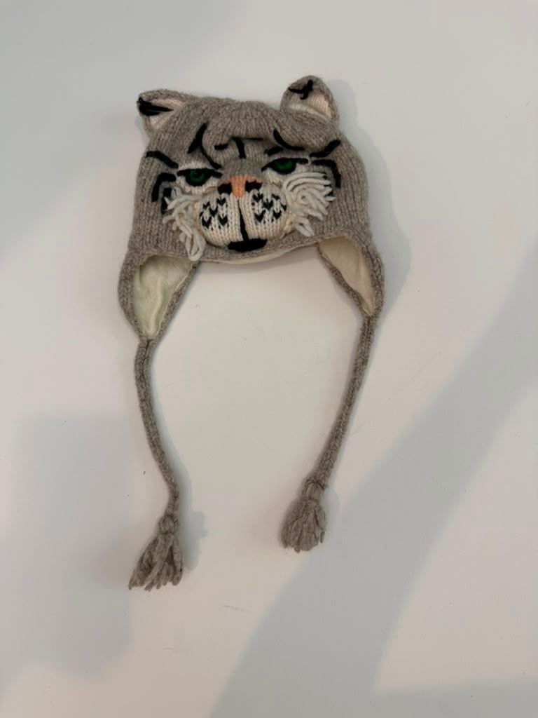 Vive Bien Handcrafted Cougar Animal Knit Earflap Hat for Youth 3