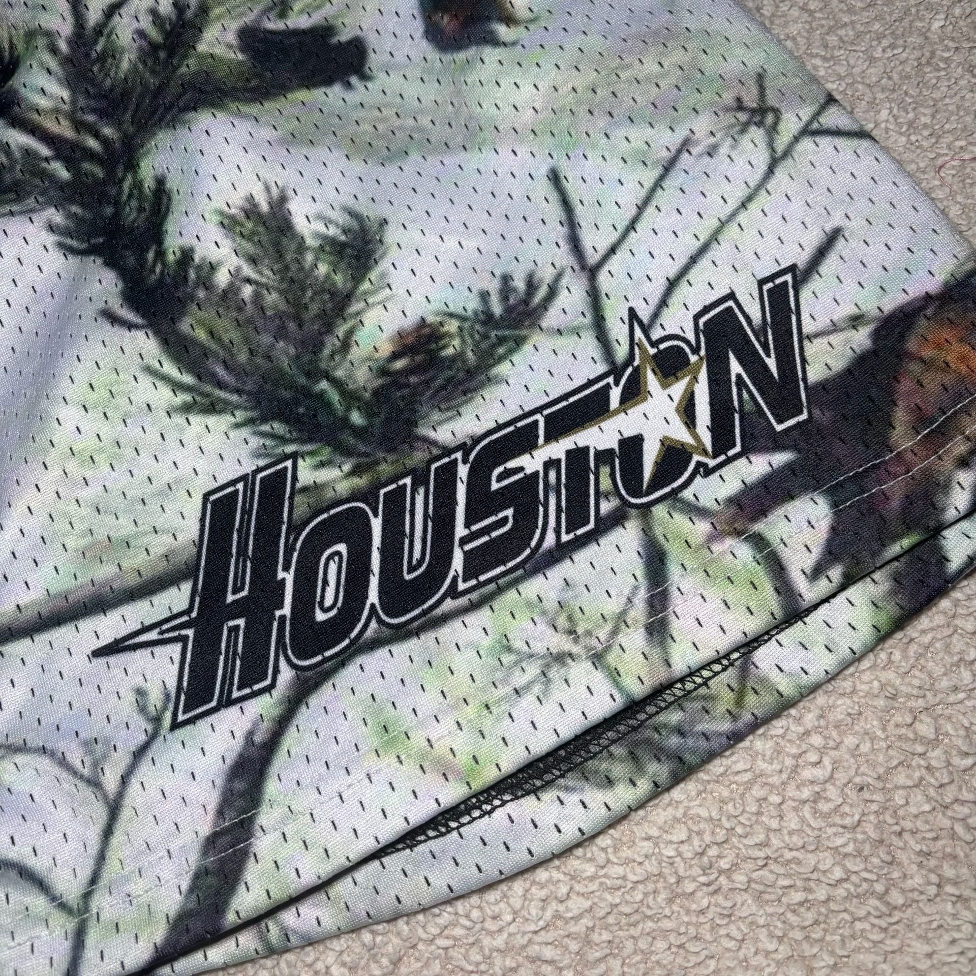 OC Mesh Basketball Shorts with Houston Print and Camo Pattern 3
