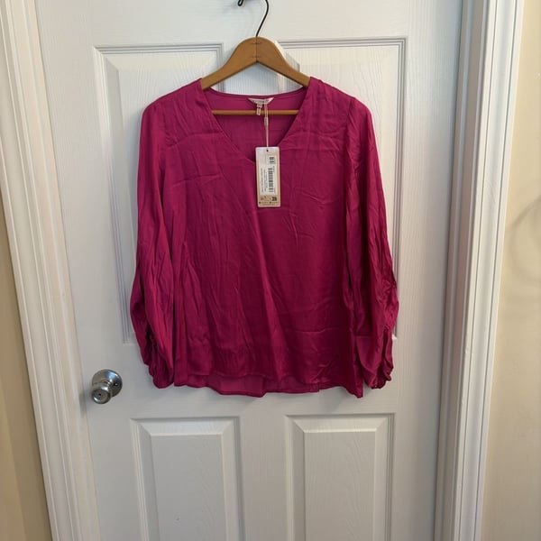 Esqualo Lafayette Balloon Sleeve V-Neck Satin Blouse - Fuchsia