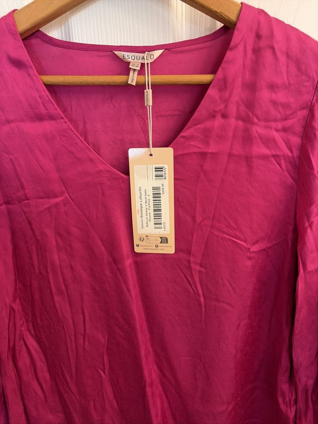 Esqualo Lafayette Balloon Sleeve V-Neck Satin Blouse - Fuchsia 3