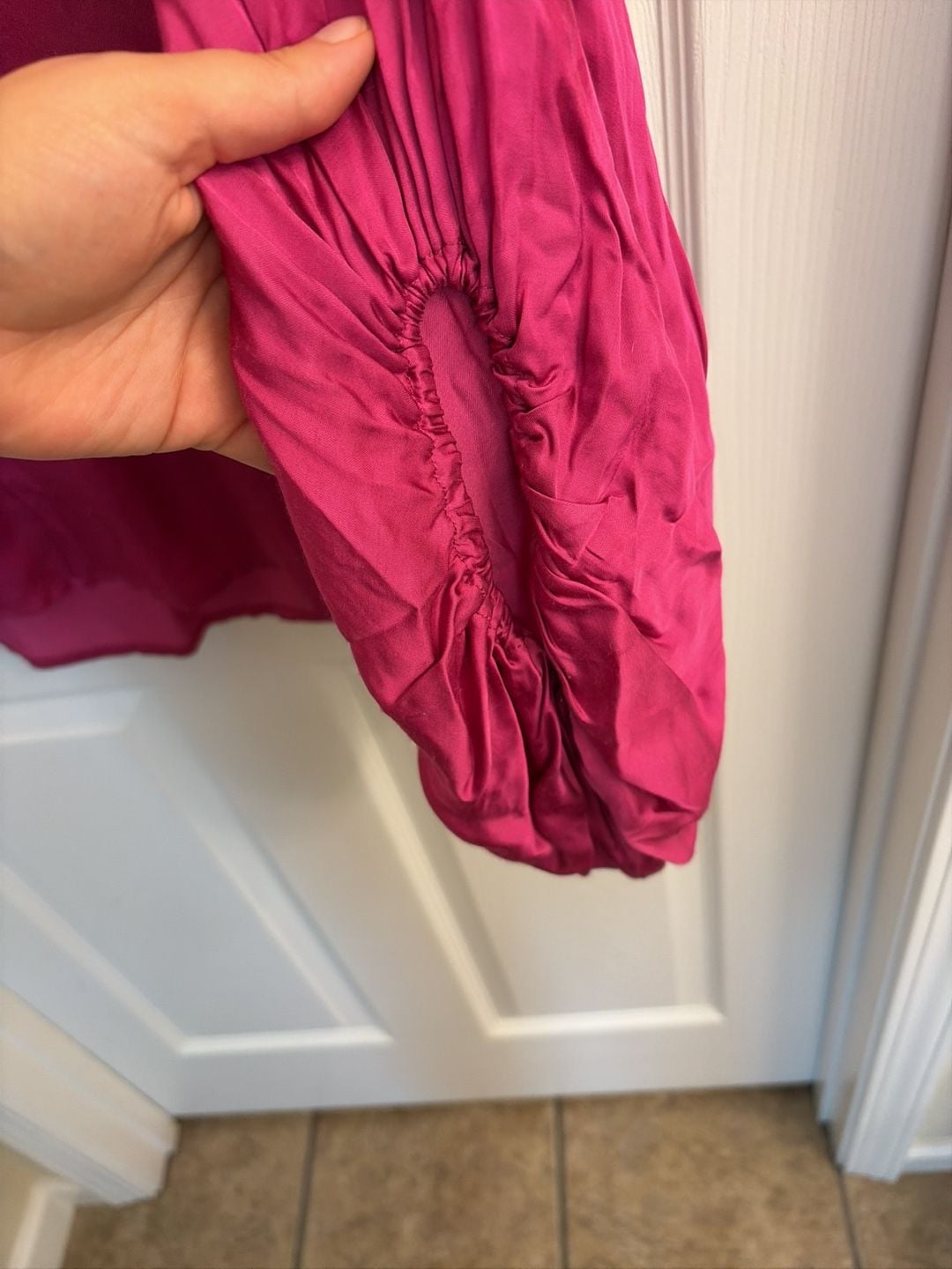 Esqualo Lafayette Balloon Sleeve V-Neck Satin Blouse - Fuchsia 7