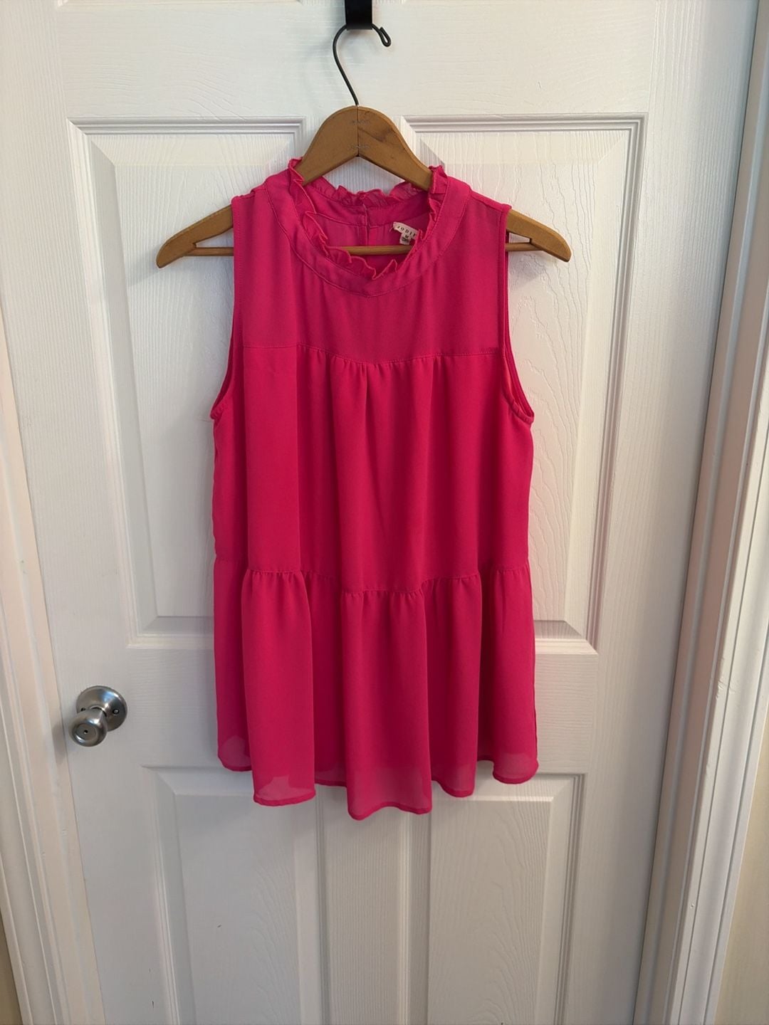 Jodifl Sleeveless Mock Neck Tiered Tank Top in Fuchsia Pink 2