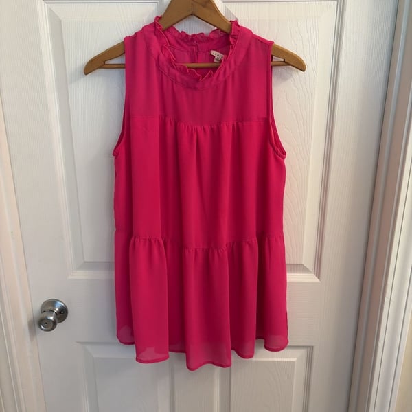 Jodifl Sleeveless Mock Neck Tiered Tank Top in Fuchsia Pink