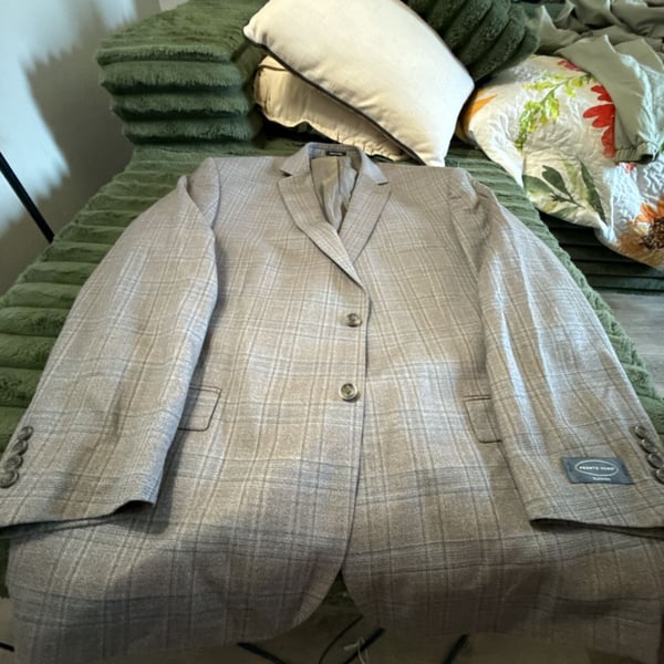 Pronto Uomo Platinum Men's Grey Plaid Two-Button Sport Coat