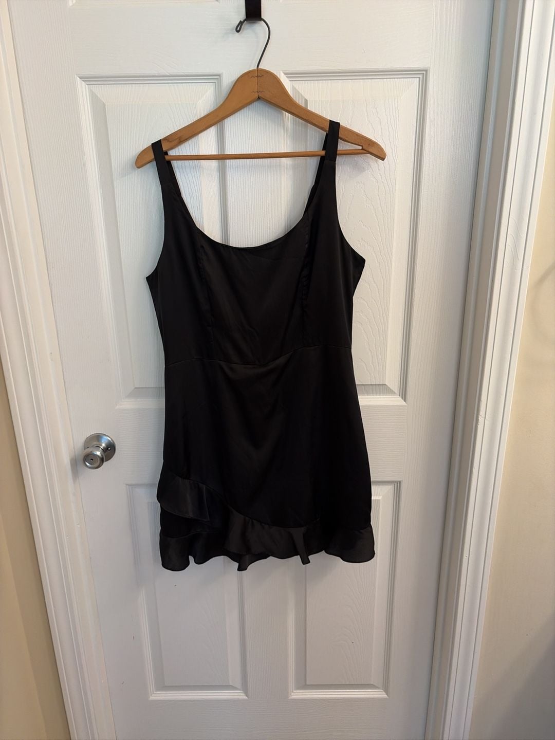 Le Lis Collection Black Satin Sleeveless Mini Dress with Ruffle Hem 2