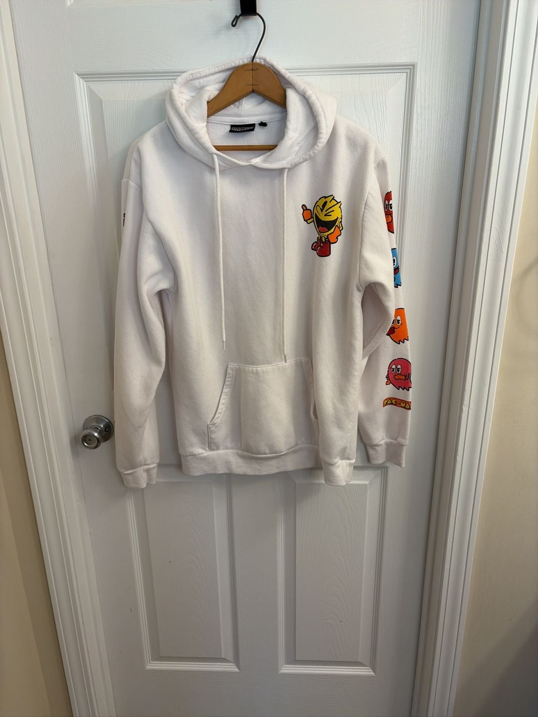 Pac-Man White Graphic Pullover Hoodie Sweatshirt with Sleeve Print 2