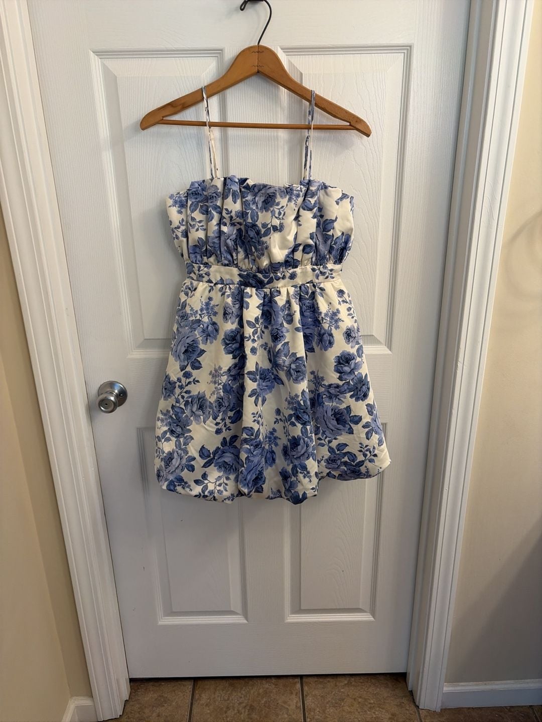 Blue and White Floral Porcelain Print Bubble Hem Mini Dress 2
