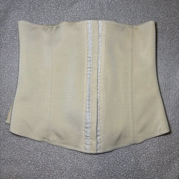 Vedette Valerie Ref 103 Firm Control Waist Trainer, Size 38