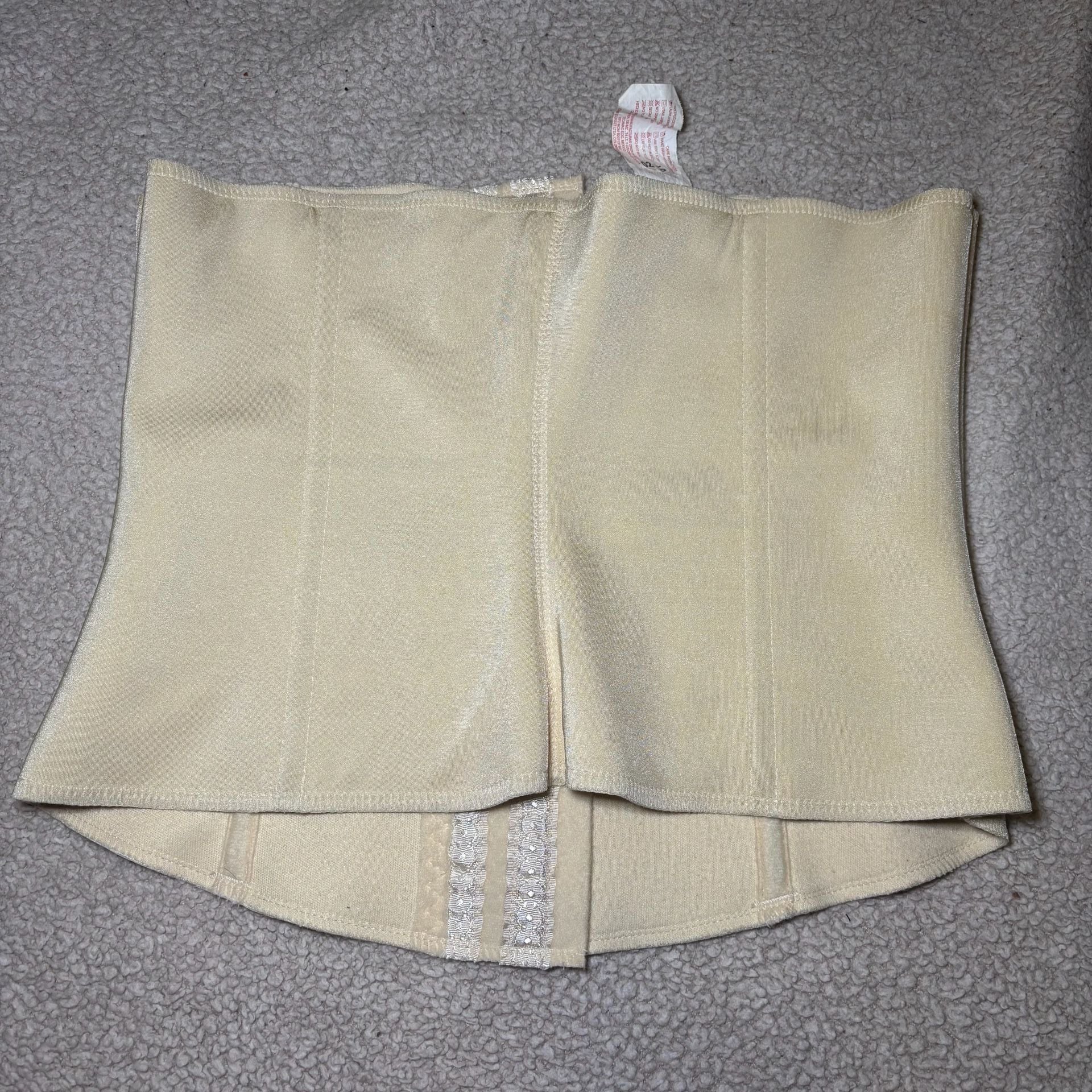 Vedette Valerie Ref 103 Firm Control Waist Trainer, Size 38 3