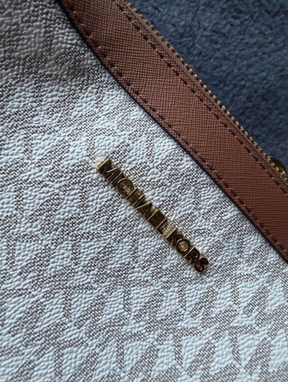 Michael Kors Jet Set Large Logo Crossbody Bag in Vanilla Signature 2