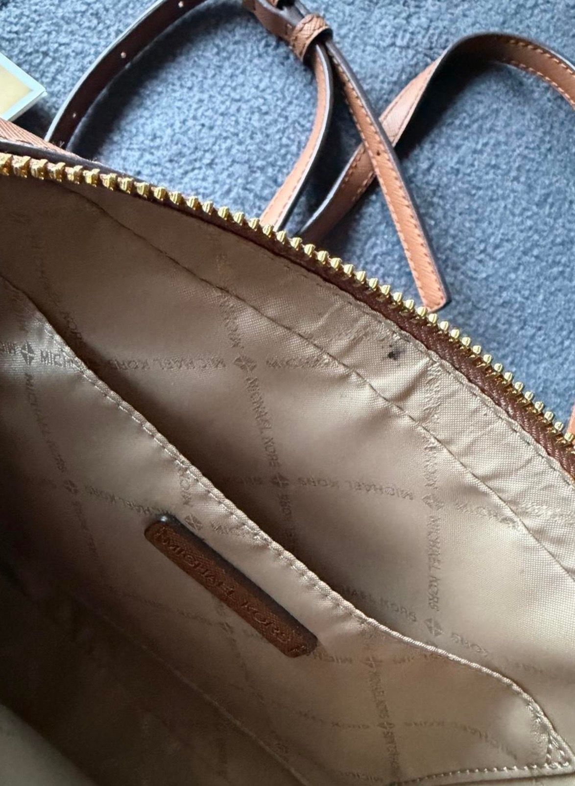 Michael Kors Jet Set Large Logo Crossbody Bag in Vanilla Signature 4