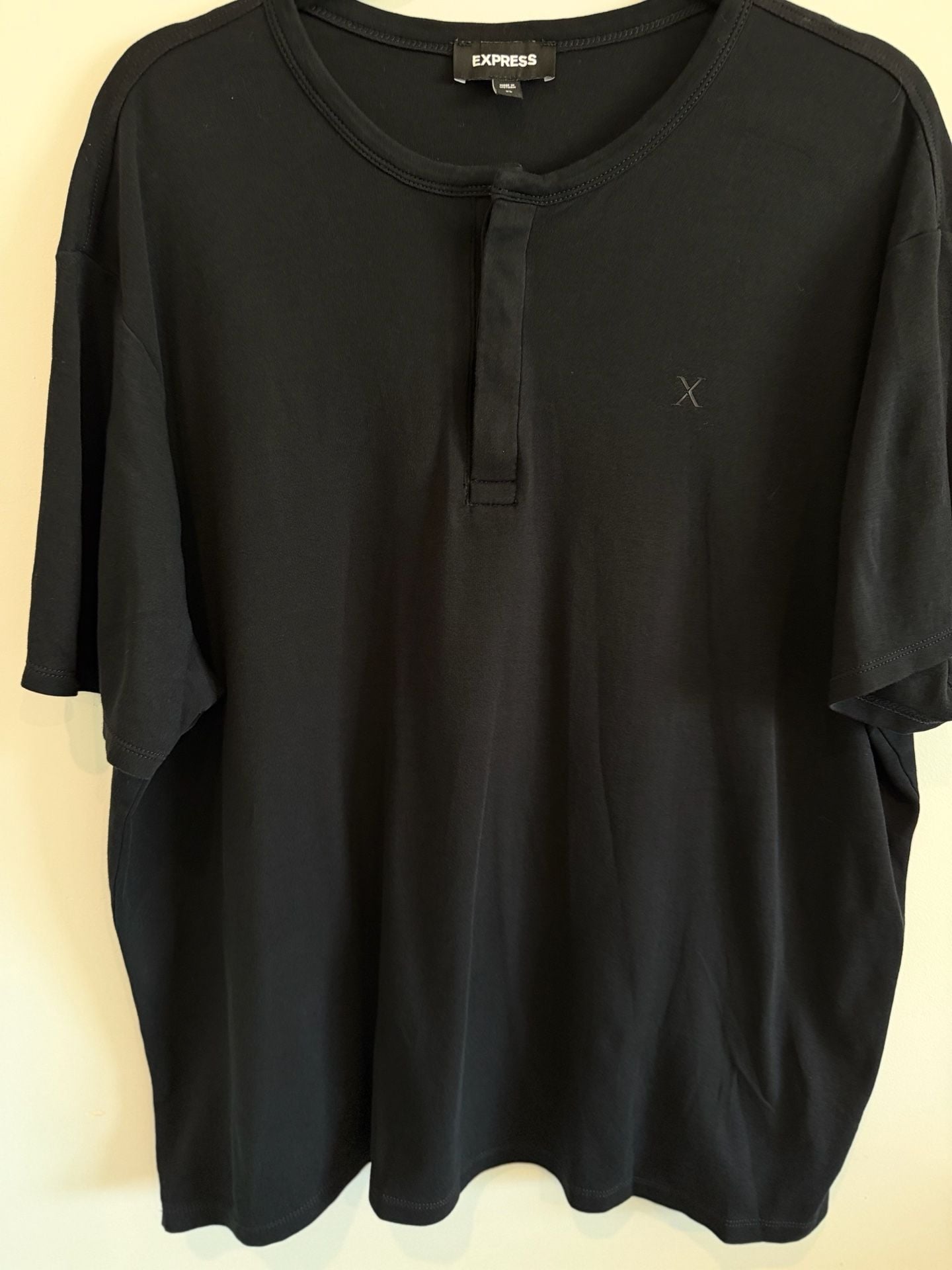 Express Men's Short-Sleeve Henley T-Shirt with Embroidered X Logo 2