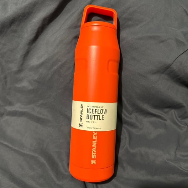 Stanley The Aerolight Iceflow Bottle 36 oz with Cap and Carry+ Lid