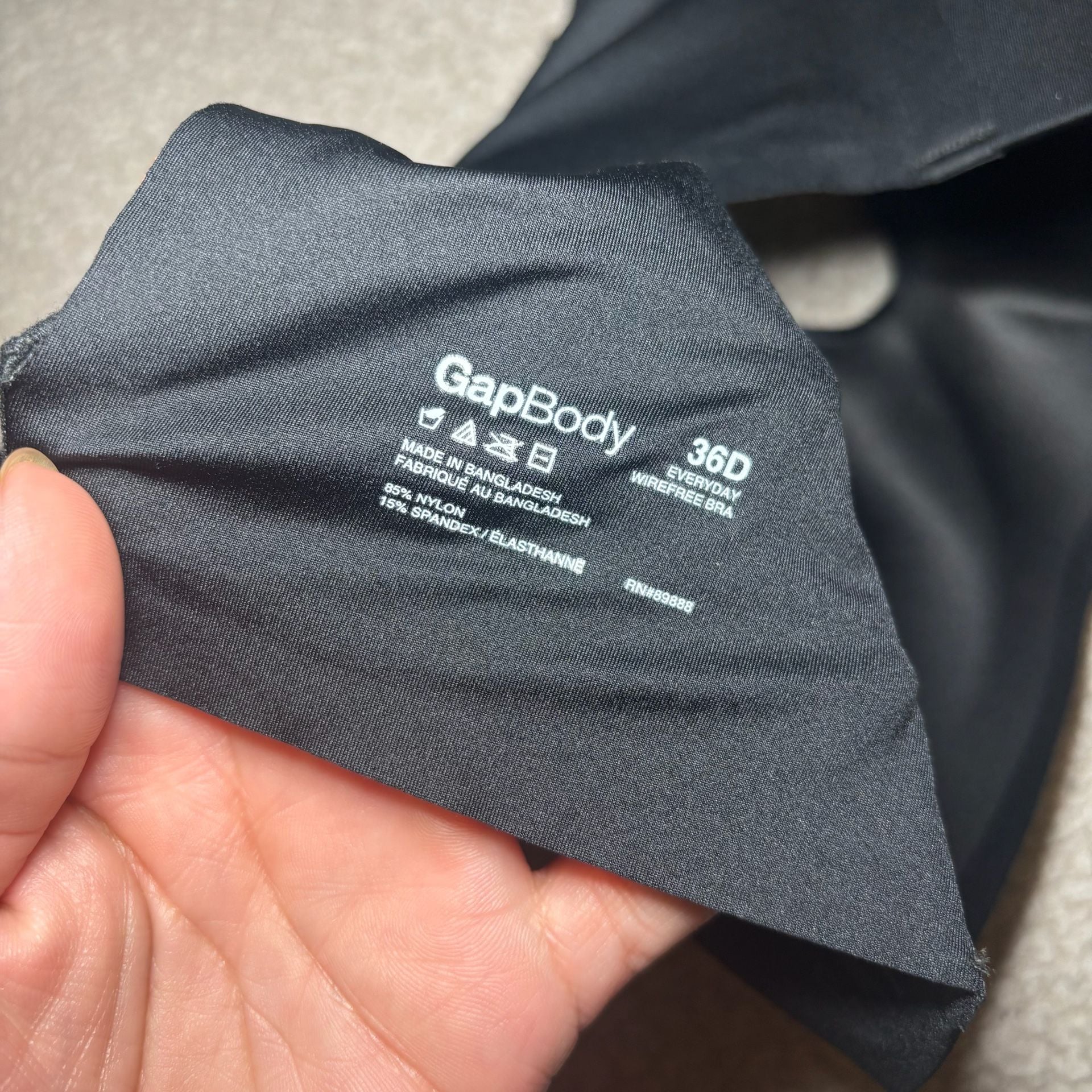 GapBody Everyday Wirefree Bra in Black, Size 36D 4