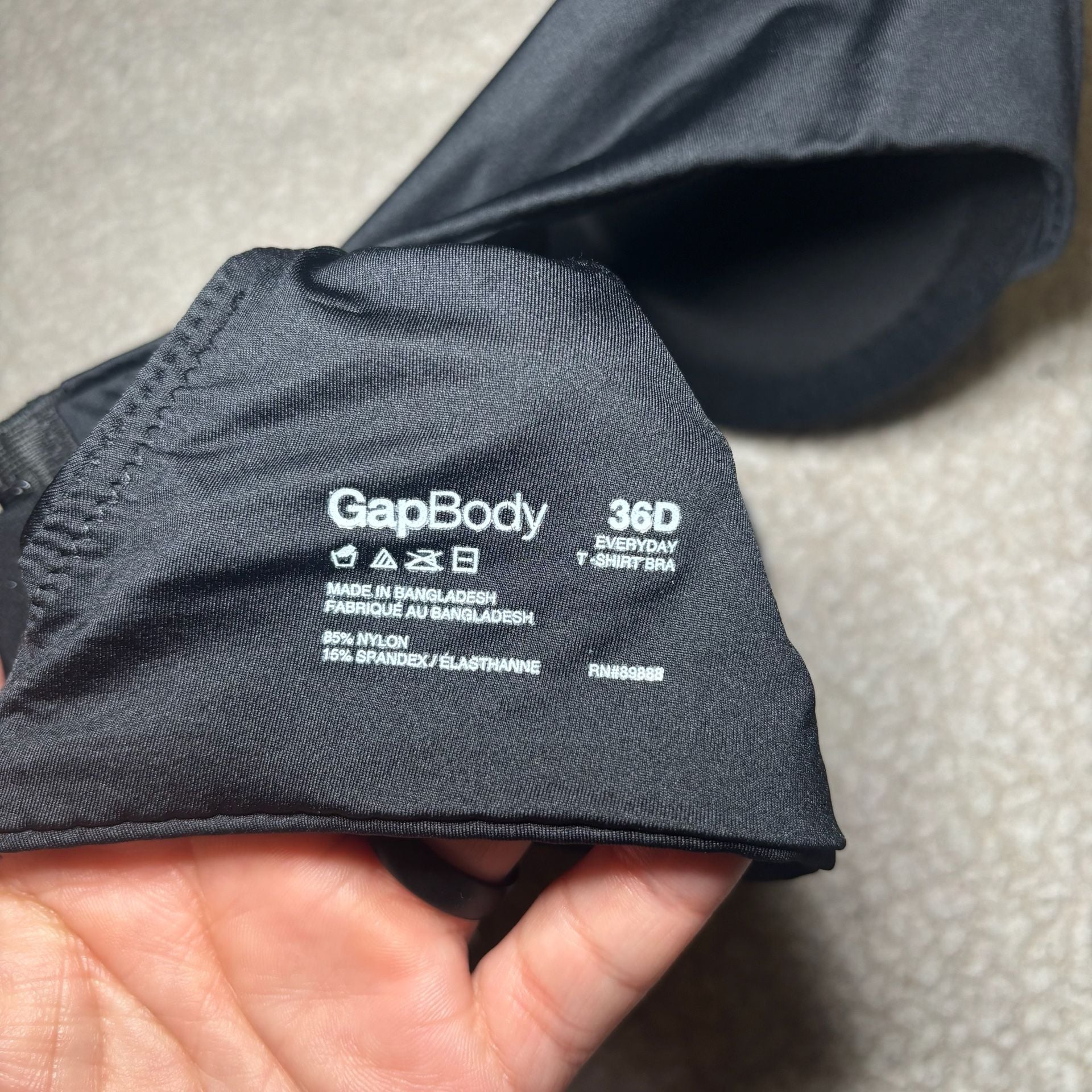 GapBody Everyday T-Shirt Bra, Black, 36D 3