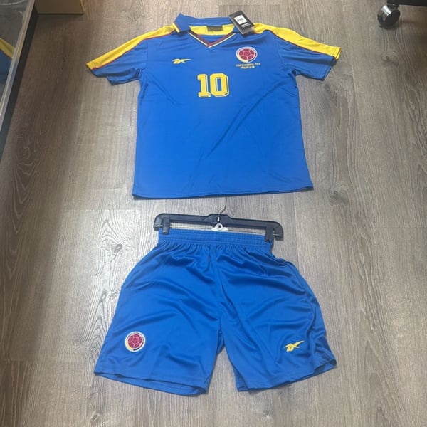 Colombia 1998 World Cup Away Jersey and Shorts Set - #10 Valderrama