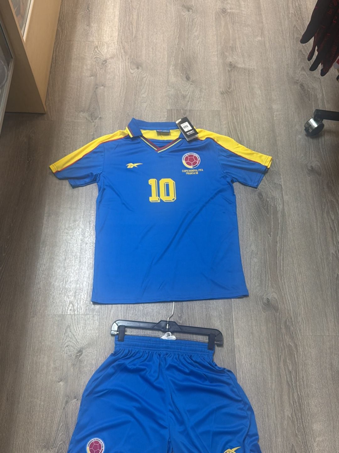 Colombia 1998 World Cup Away Jersey and Shorts Set - #10 Valderrama 13