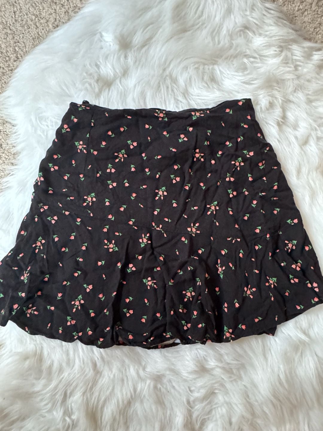 Urban Outfitters Size S Black Floral Print Ruffle Wrap Mini Skirt 4