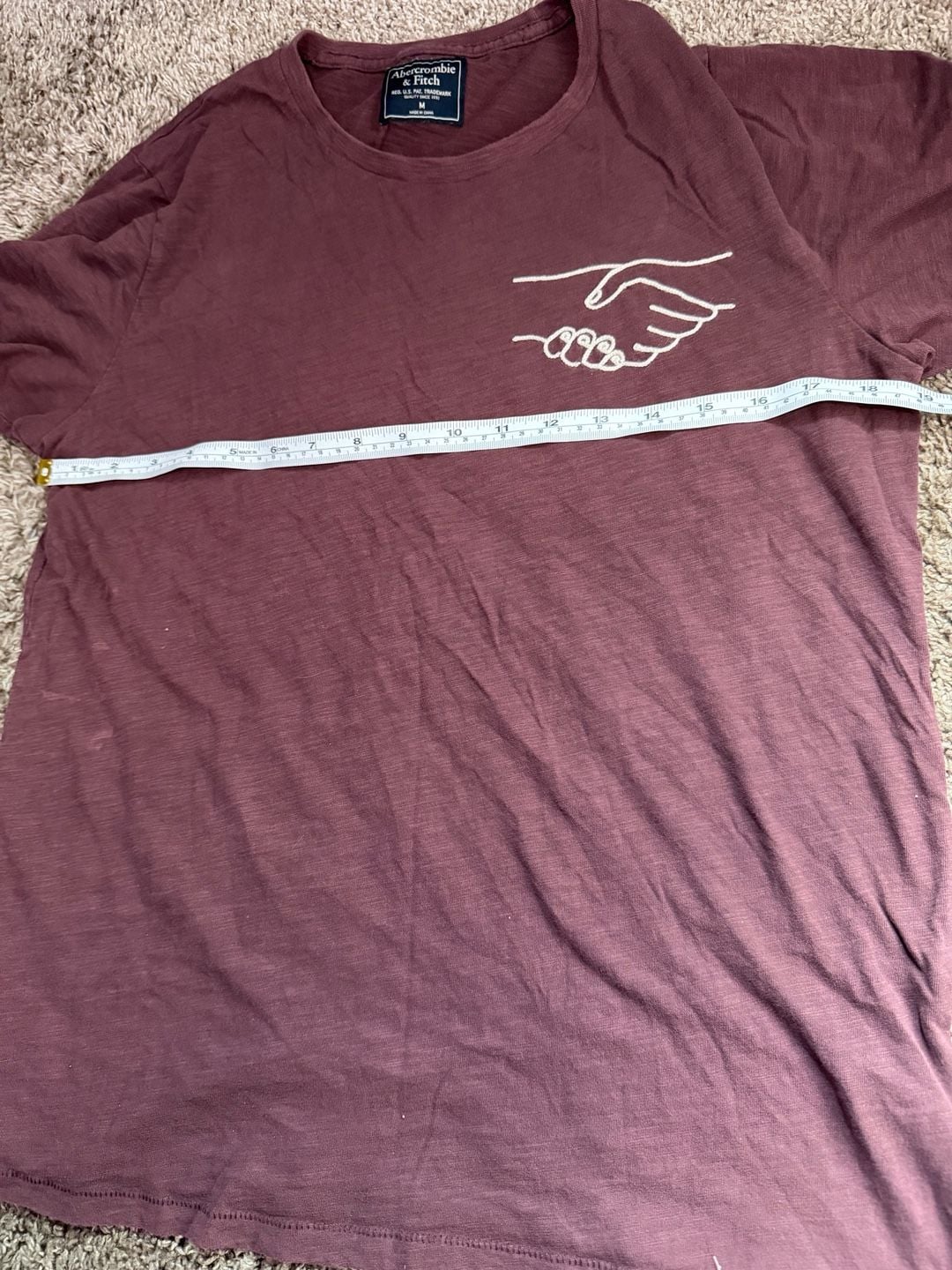 Abercrombie And Fitch Men’s Vintage Mauve Handshake Graphic Tee Size Medium 5