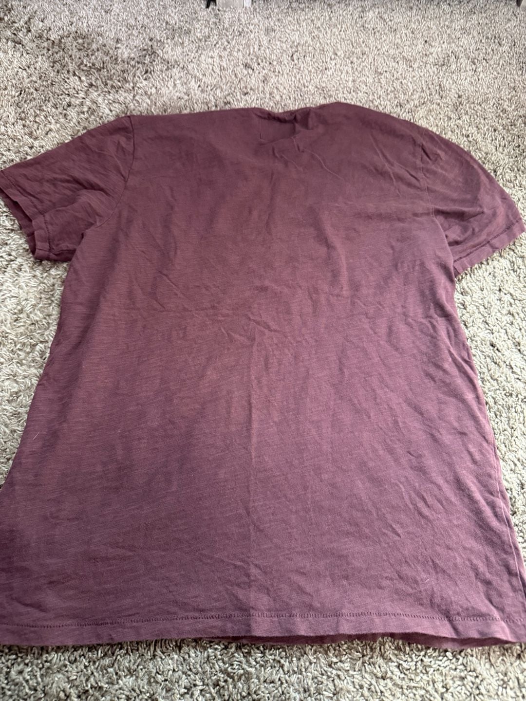 Abercrombie And Fitch Men’s Vintage Mauve Handshake Graphic Tee Size Medium 8