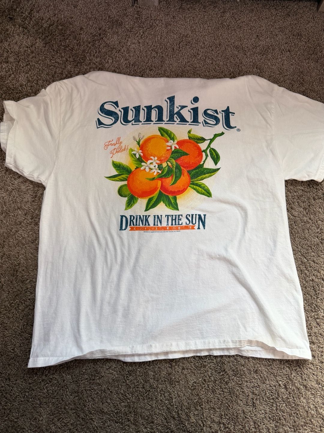 Sunkist Men’s White Citrus Graphic Tee Size Large 2