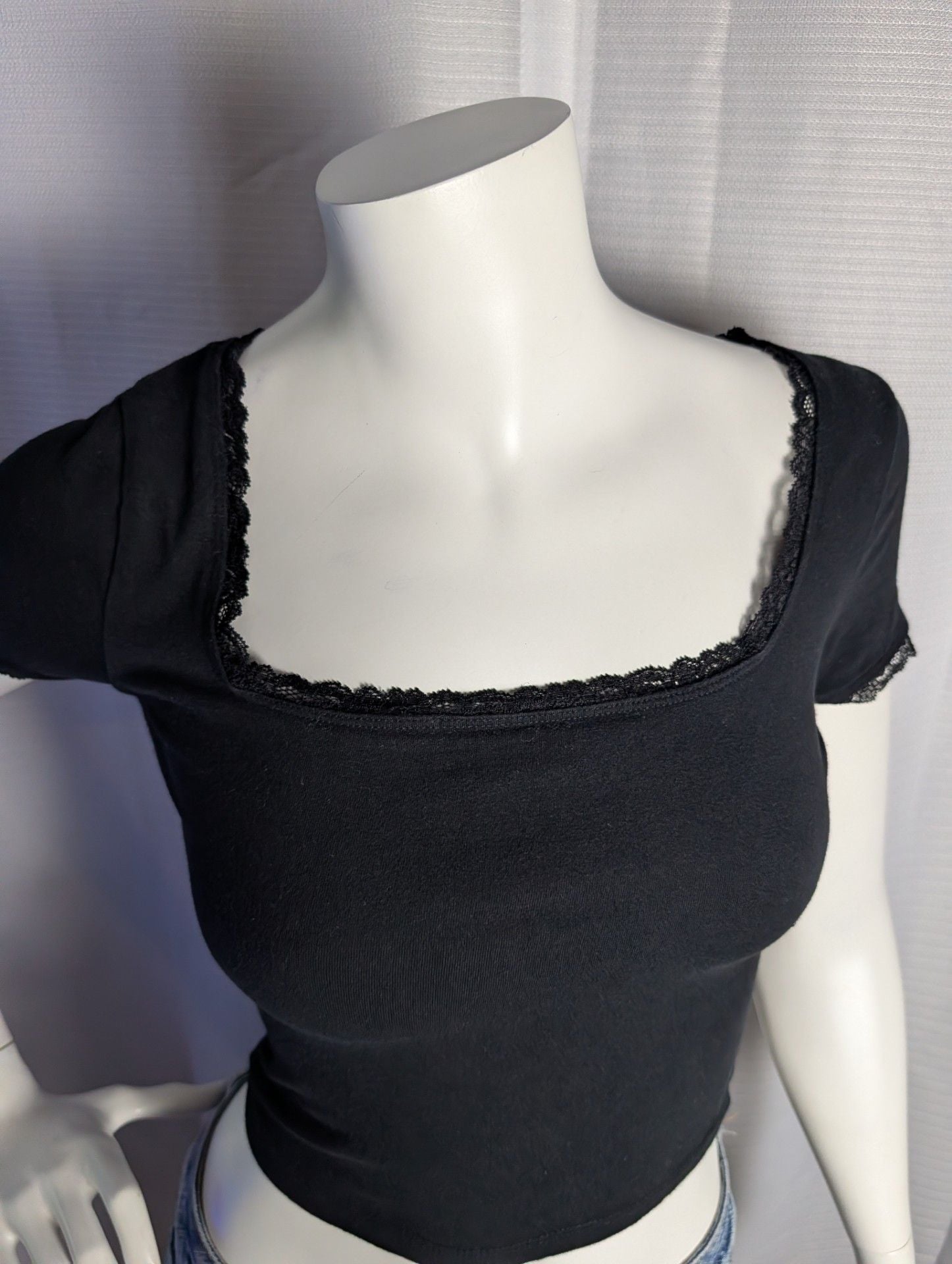 Hollister Must-Have Collection Black Square Neck Lace Trim Baby Tee 3