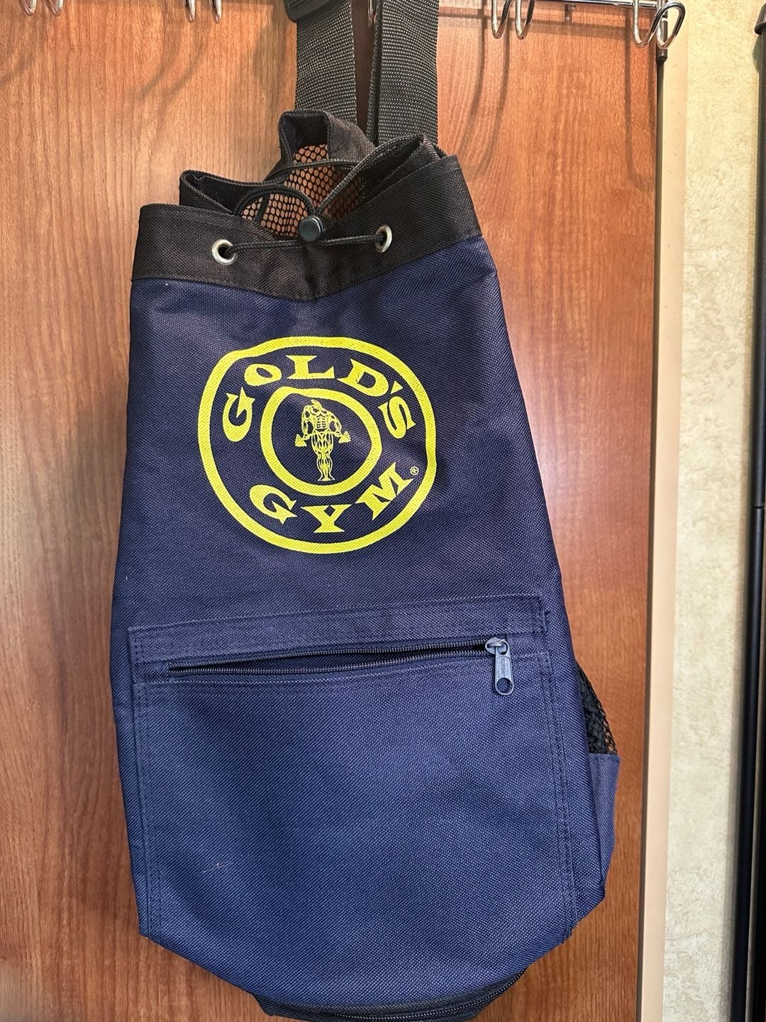 Gold's Gym Drawstring Backpack with Lower Zippered Compartment 2