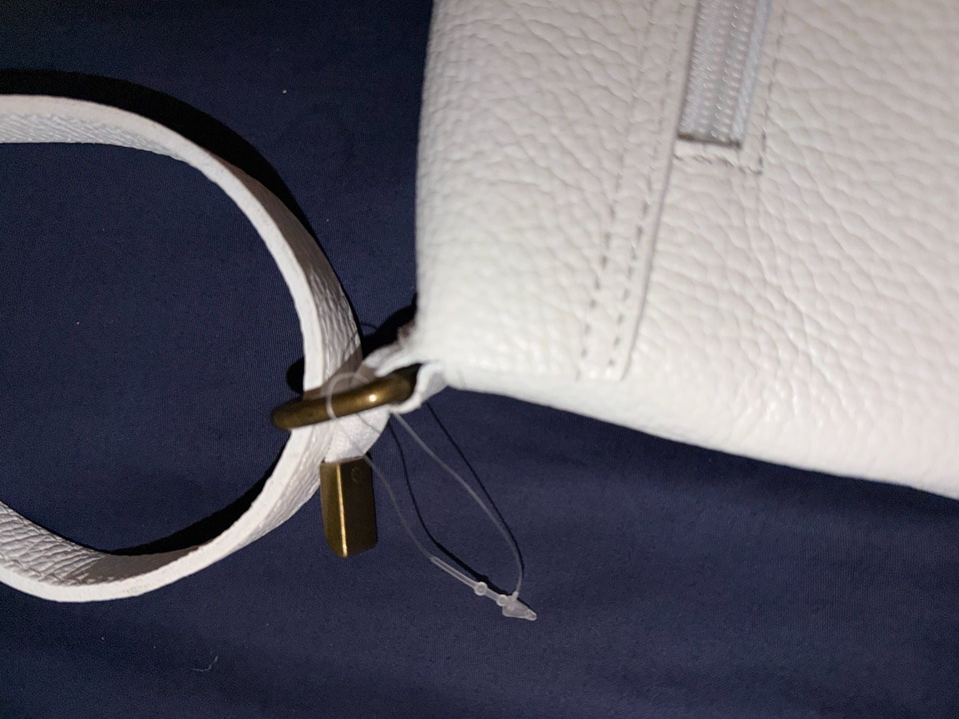 Vera Italy Grained Leather Crossbody Bag with Buckle Detail 8