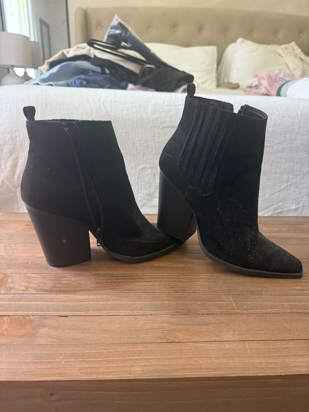Qupid Black Faux Suede Pointed Toe Block Heel Ankle Boots 8