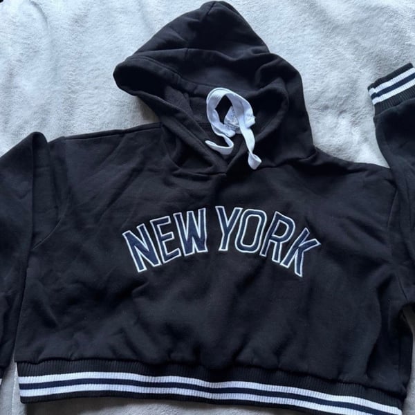 Torkia Gifts New York Cropped Hoodie with Striped Hem