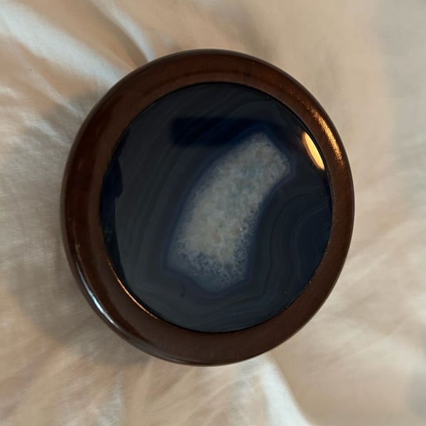 Vintage Hand-Carved Round Hardwood Trinket Box with Blue Polished Agate Inlay Lid Made in Brazil