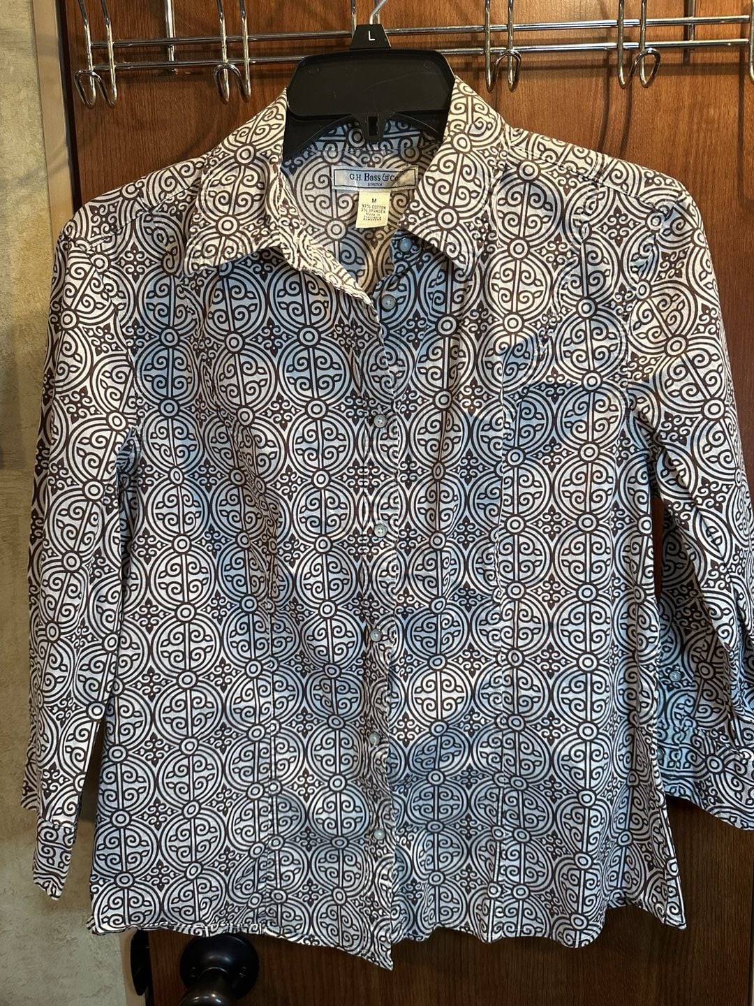 G.H. Bass & Co. Women's Stretch Brown and White Geometric Print Button-Down Shirt 2
