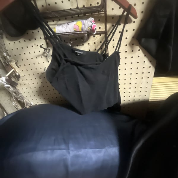Arbiance Black Spaghetti Strap Crop Tank Top