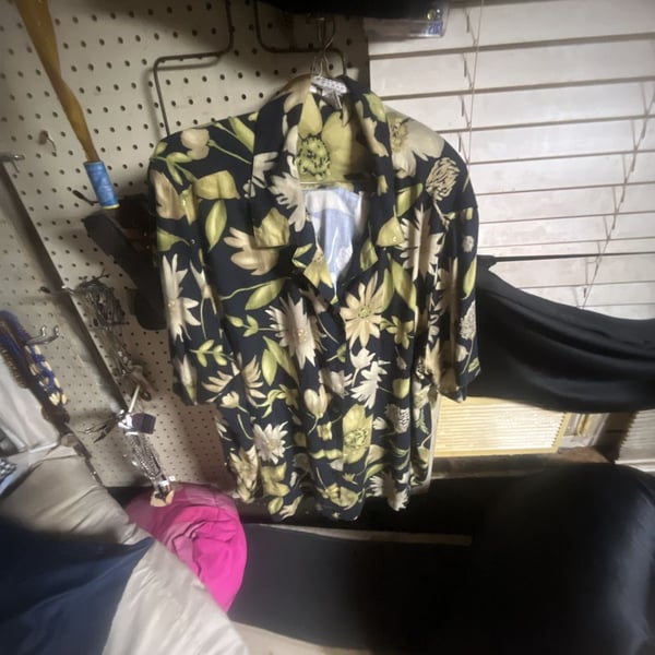 Uniform Woman by Paul Richard Floral Print Button-Down Shirt Size 2X