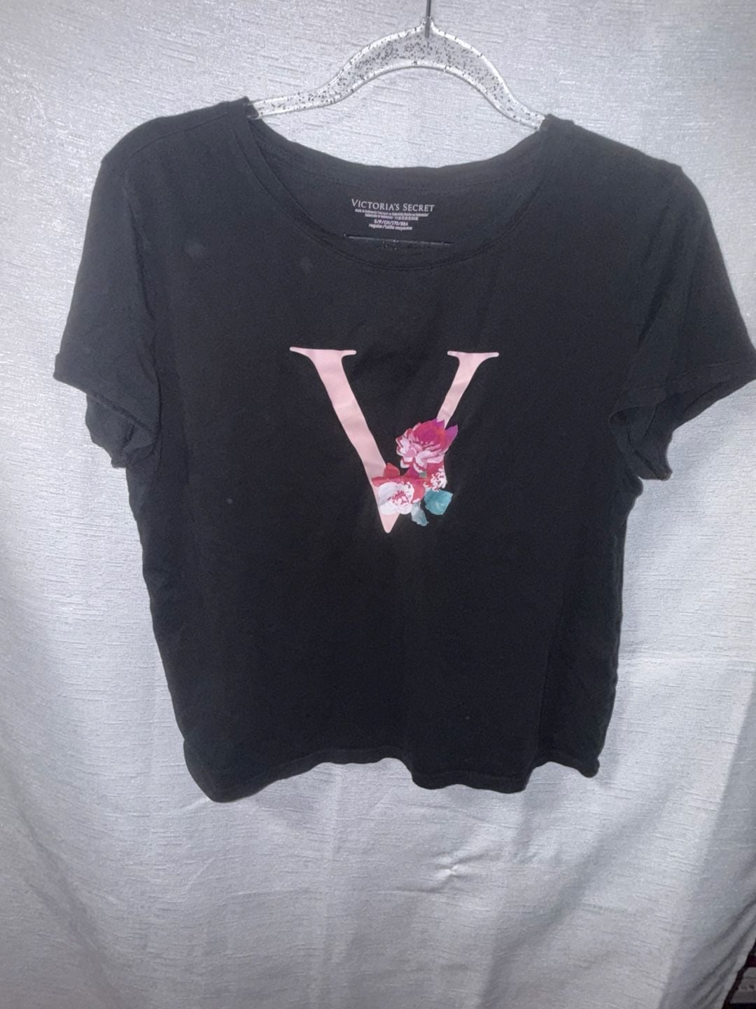 Victoria's Secret Floral 'V' Graphic T-Shirt and Plaid Jogger Pajama Set 2
