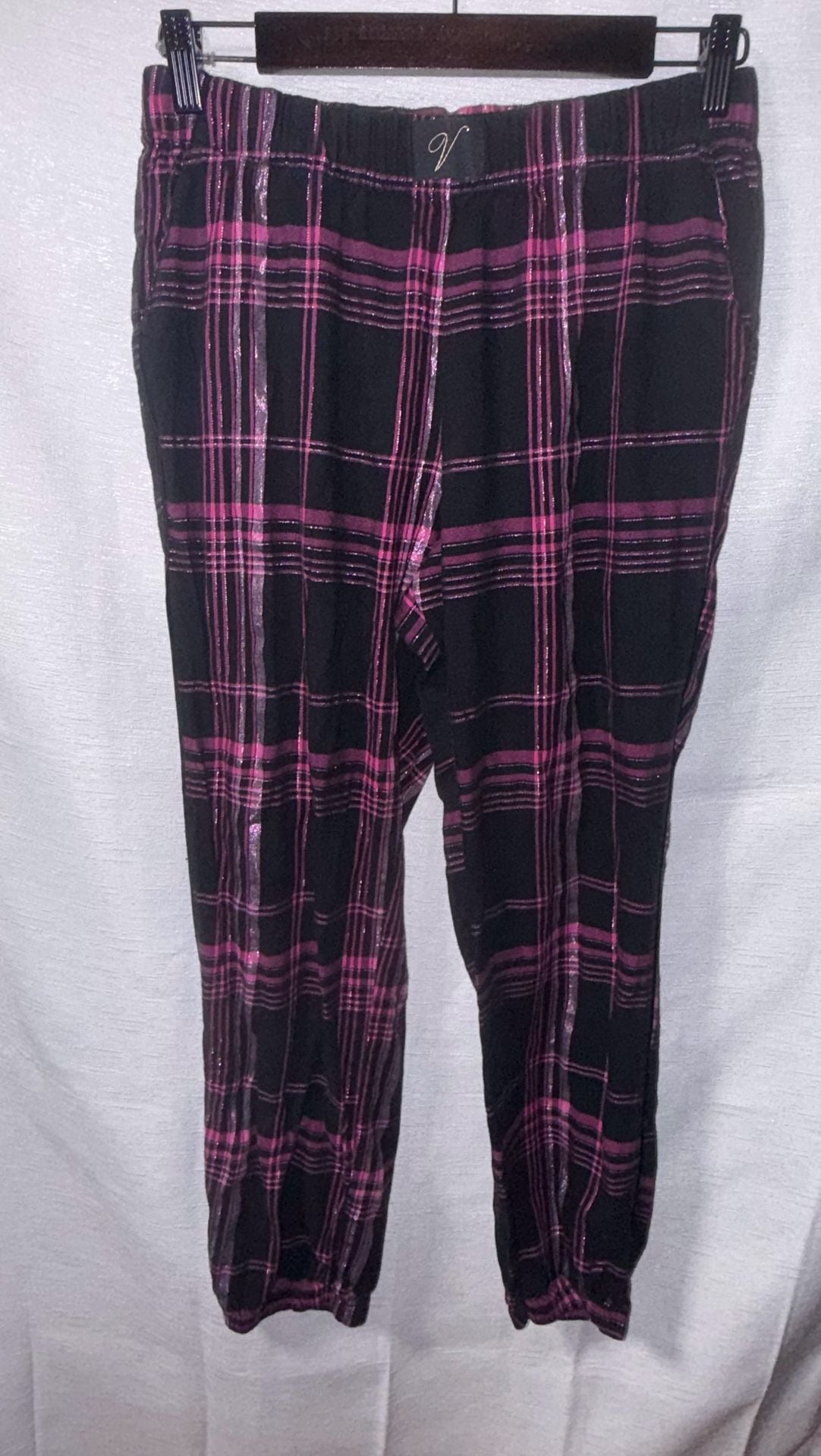 Victoria's Secret Floral 'V' Graphic T-Shirt and Plaid Jogger Pajama Set 3