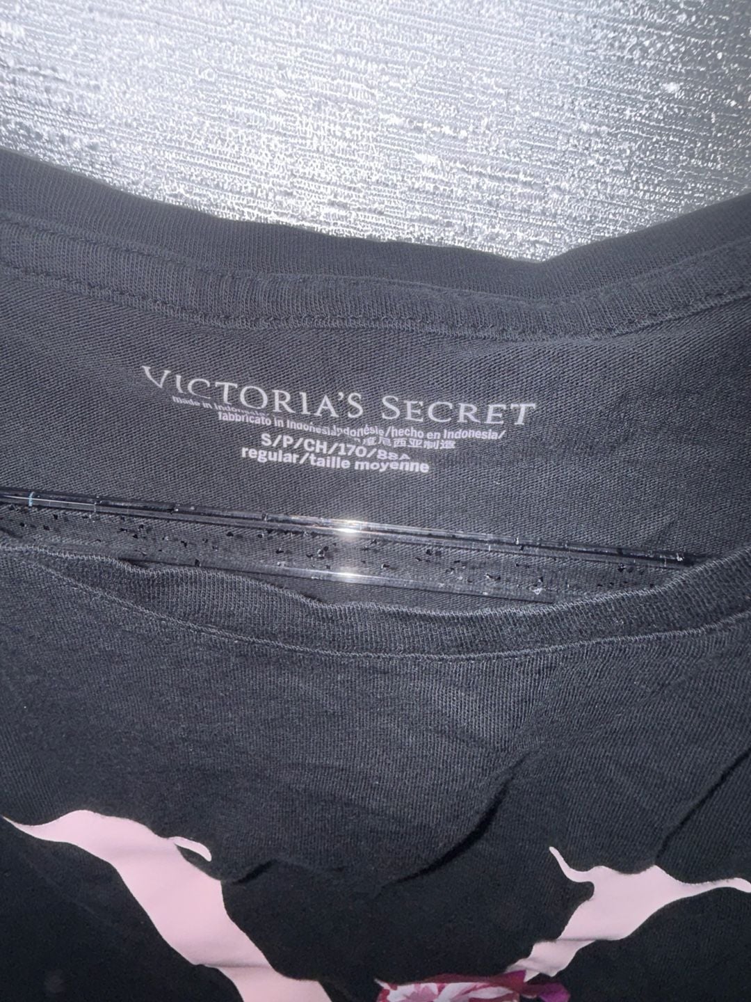 Victoria's Secret Floral 'V' Graphic T-Shirt and Plaid Jogger Pajama Set 4