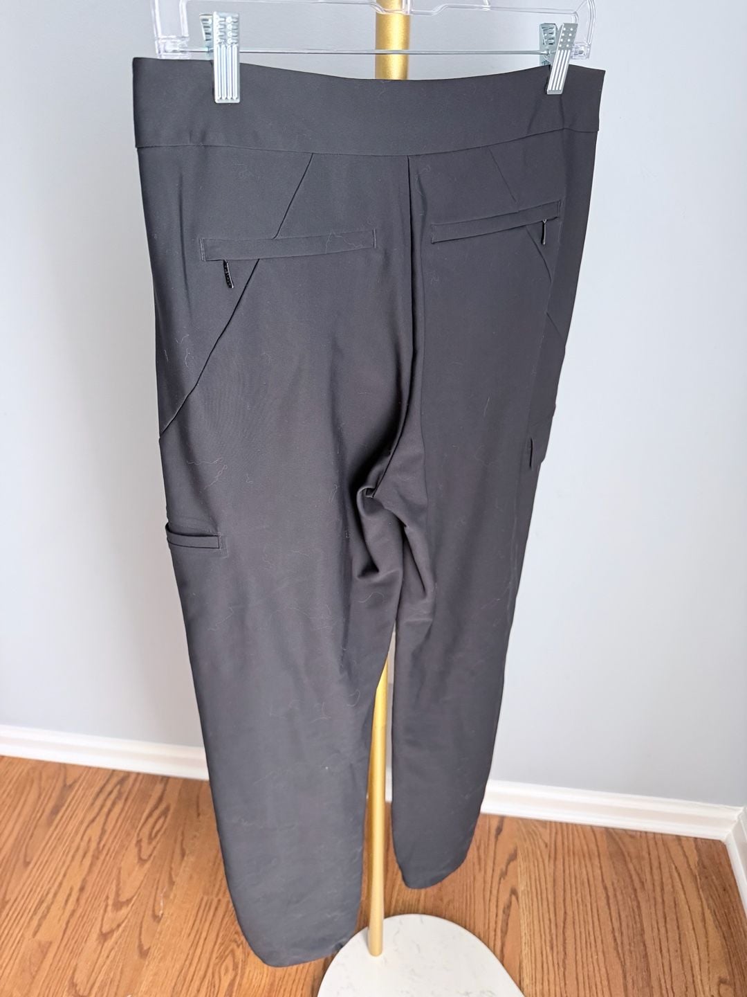 Athleta Cargo Jogger Pants Size 6 Tall Black 9